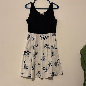 Elegant Strapless Floral Dress in Black and White